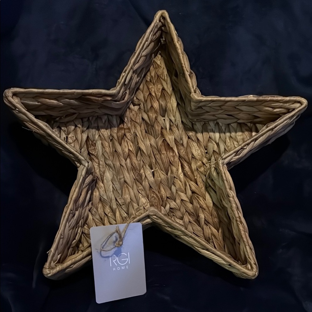 RGI Home Star-Shaped Woven Basket - Natural Brown